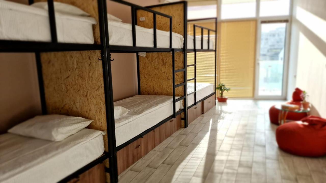 Puzzle Space Hostel Yerevan Exterior photo